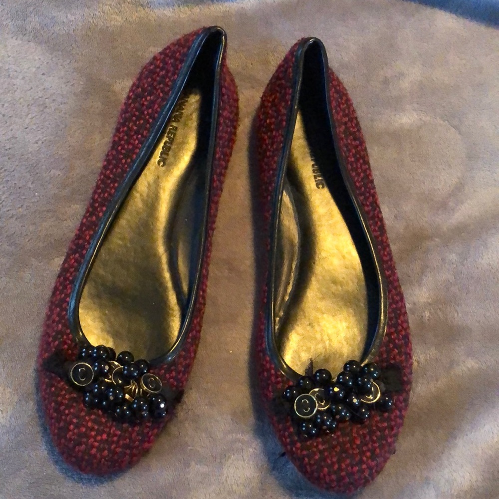 Banana Republic Flats - size 9